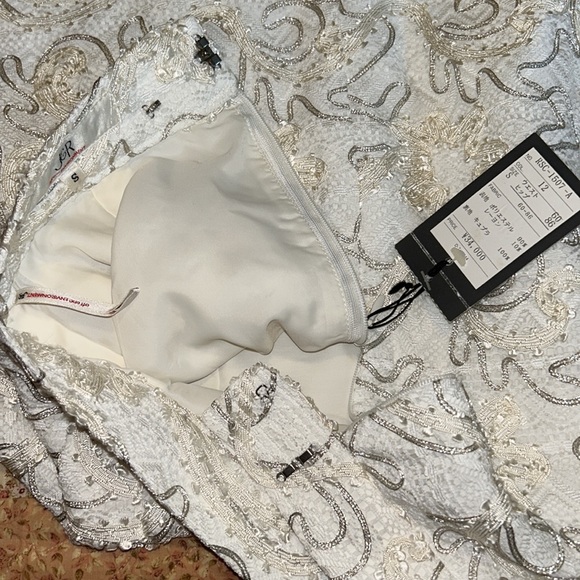 New! J&R Textured Brocade Fabric Jacquard Pattern Pencil Skirt - Picture 4 of 9